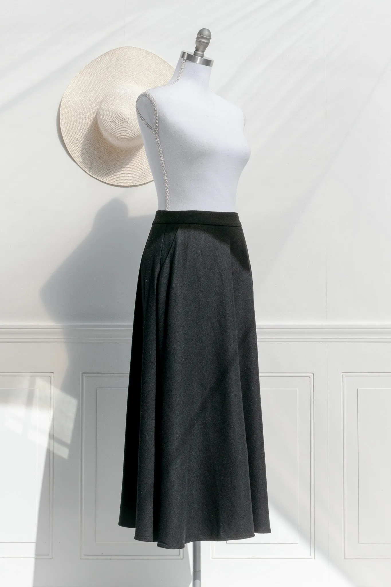 Alouette Midi Skirt - Black