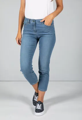 Best4me Five-Pocket Cropped Jeans in Light Denim