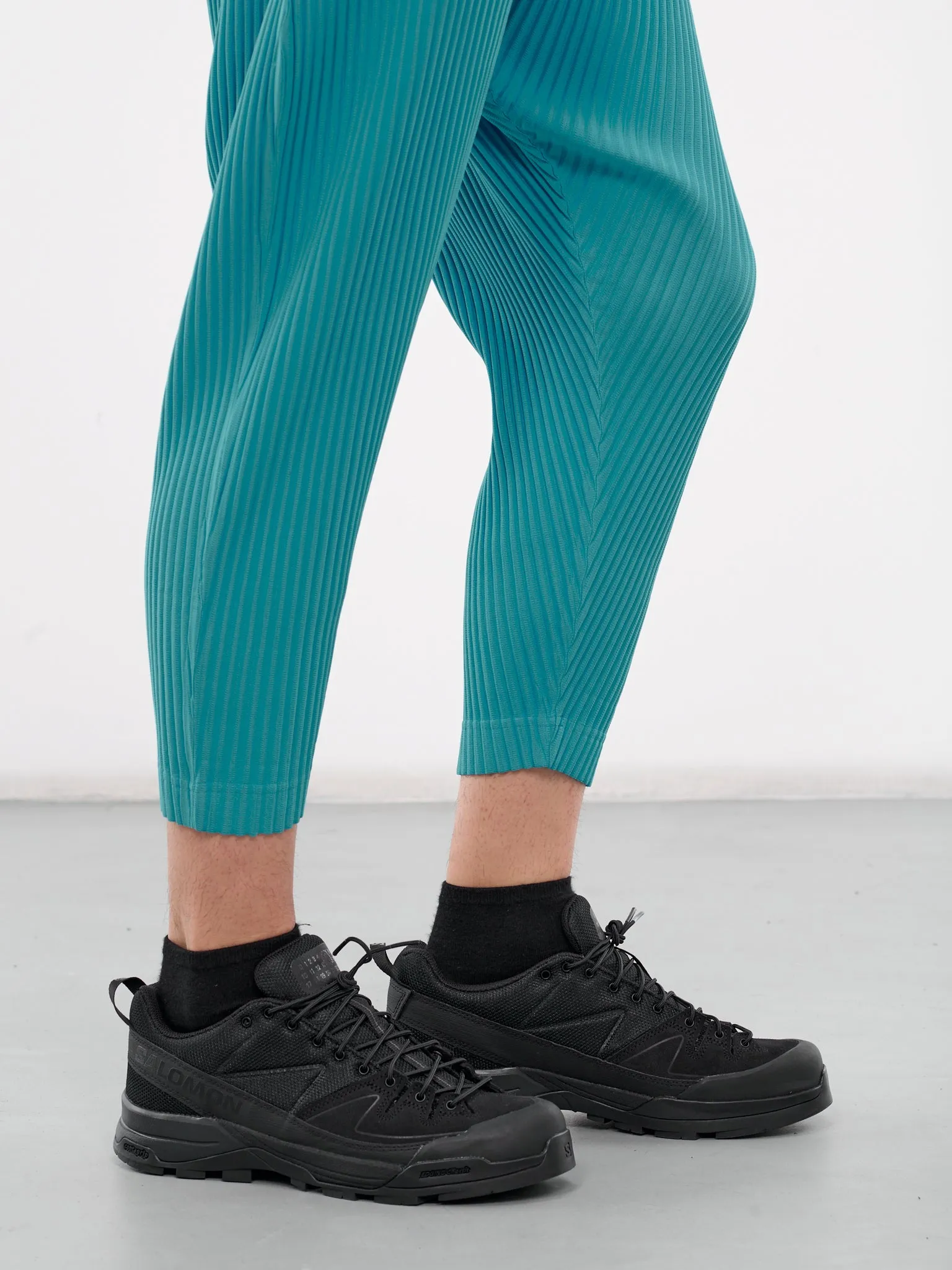 Colorful Pleats Pants (HP46JF141-74-TURQUOISE-BLUE)