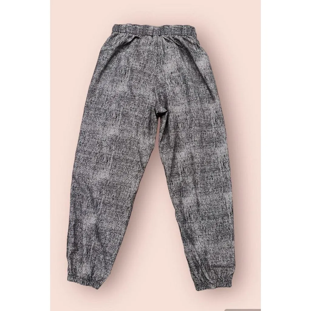 Lululemon Lightweight Joggers - Size 4