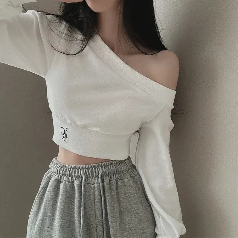 METAVERSMALL Chic niche irregular collar off-shoulder waist shows loose and thin versatile short long-sleeved top thin sweater