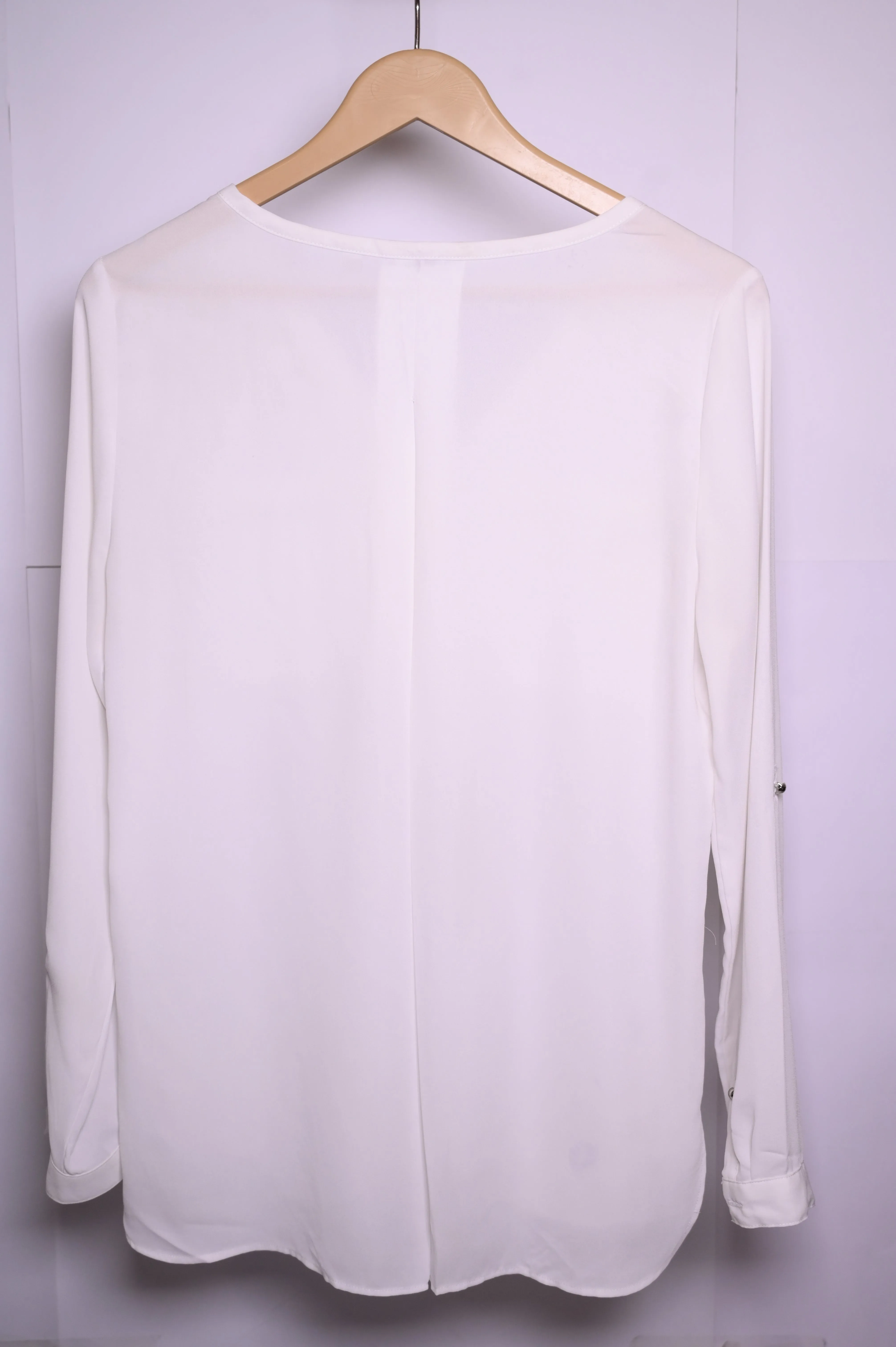 Reitmans Women's White Blouse - Small (19")