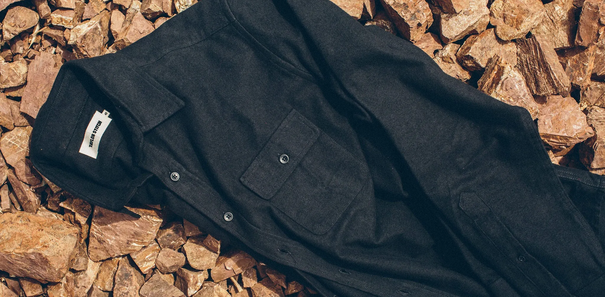 The Yosemite Shirt in Black