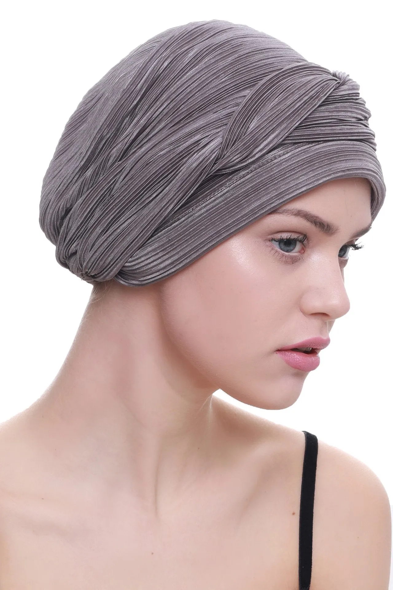 Versatile Headwear with Long Tails